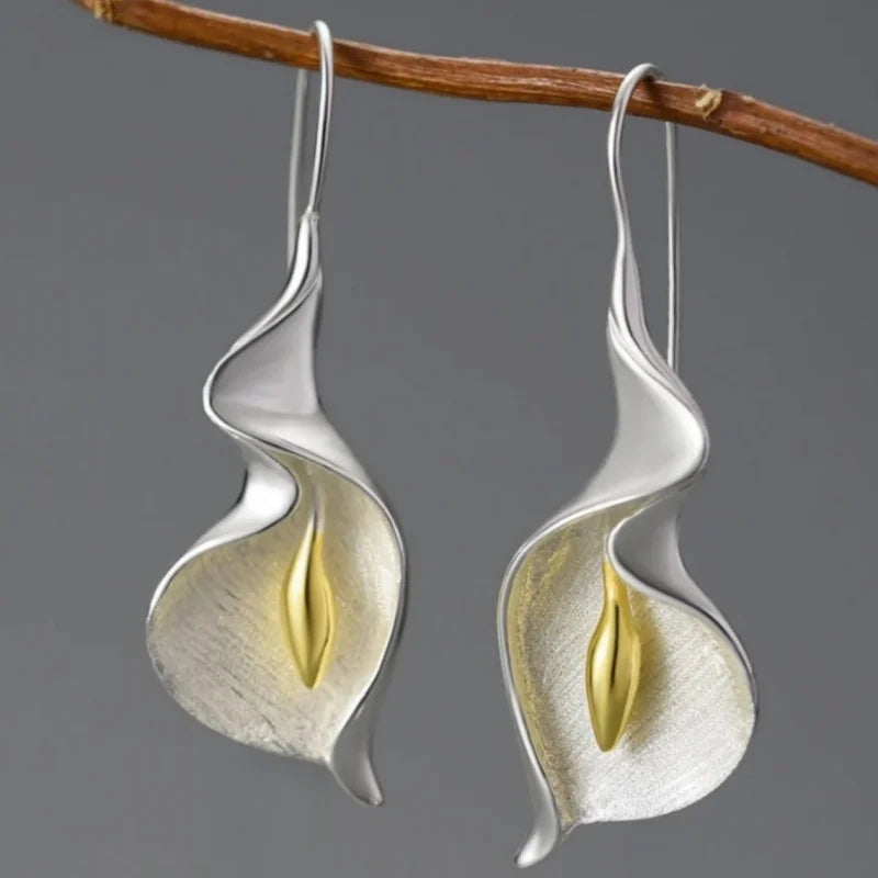 Exquisite Blooming Flower Hook Earrings Personality Accessories Gold Silver Color Plant Dangle Earrings For Women Jewelry